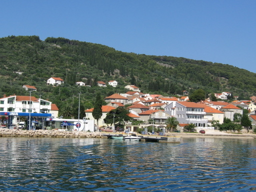 Ostrvo Ugljen, grad Preko, Hrvatska, kuća na tri sprata sa tri apartmana - Thetaworld™ agencija za nekretnine