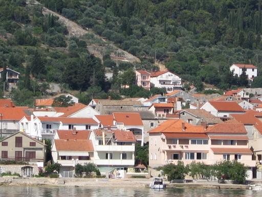 Ostrvo Ugljen, grad Preko, Hrvatska, kuća na tri sprata sa tri apartmana - Thetaworld™ agencija za nekretnine