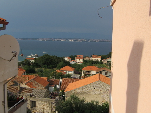 Pogled s ulaza u gornji apartman - Thetaworld™ agencija za nekretnine